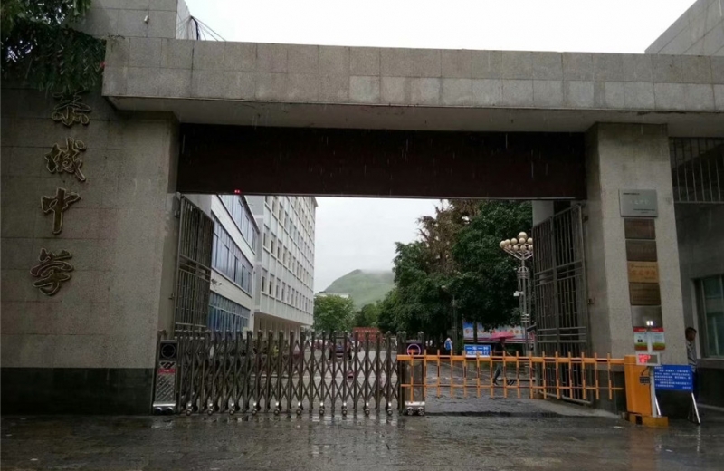廣西桂林恭誠中學使用中神盾安檢設(shè)備