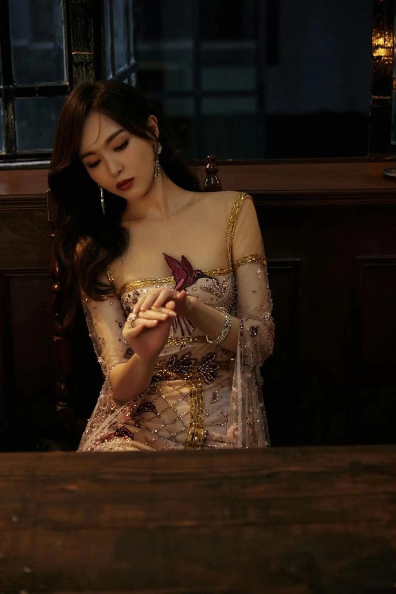 傻白甜变蛇蝎？唐嫣新剧演反派我直接跪了！