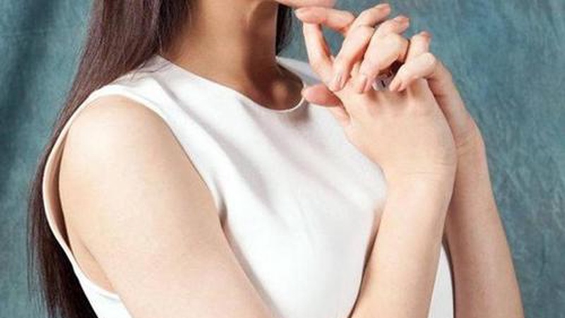 迪丽热巴黄景瑜到底啥情况？隐私挡道咱只能拐弯看这俩的神奇磁场！