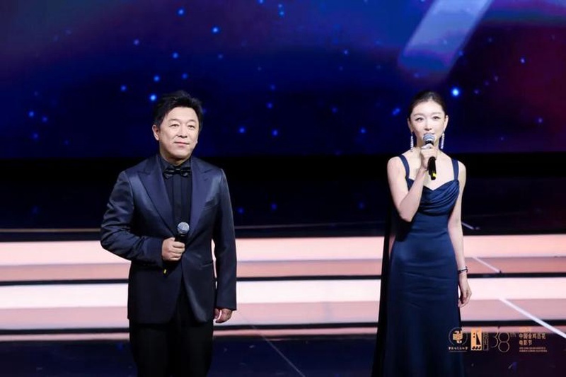 震惊！2025期待榜大洗牌，顶流隐婚被压？资本换角太离谱！