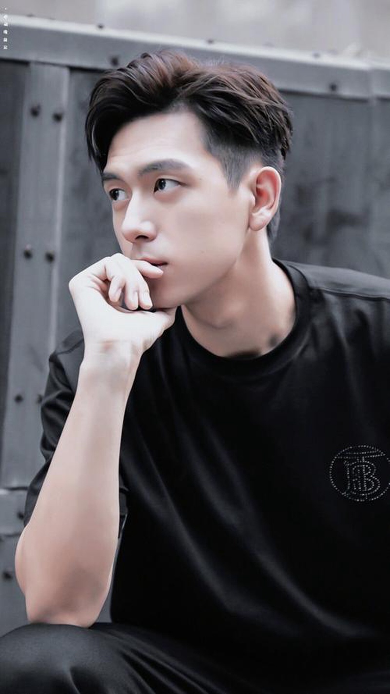 李现新剧吻戏直接炸了！这画面太顶谁受得了啊